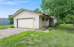 32360 Roanoke Street NW, Cambridge, MN 55008