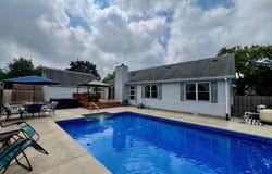 811 W WASHINGTON Street, Athens, IL 62613