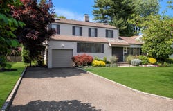 68 Argyle Road, Albertson, NY 11507