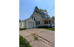 630 N Lincoln Court, Louisville, OH 44641
