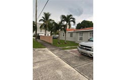 904 E 24th St, Hialeah, FL 33013