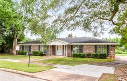 421 Pennington Circle, Mobile, AL 36606