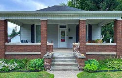 636 Walnut Street, Clinton, IN 47842