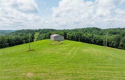 Autumn Road SW, Bowerston, OH 44695