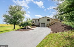 2530 MILL CREEK ROAD, DOVER, PA 17315