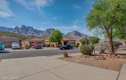 2221 E Stone Stable Drive, Tucson, AZ 85737