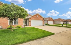 1817 E Prairie Winds Circle, Urbana, IL 61802