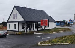 1112 SW Coast Highway, Newport, OR 97365
