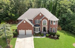 325 Nesbin, Kennesaw, GA 30144