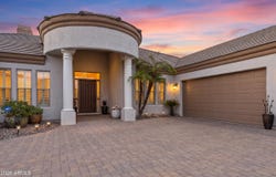 750 W AZALEA Drive, Chandler, AZ 85248