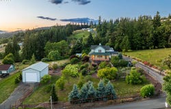 1690 CLOVERDALE RD, Kalama, WA 98625
