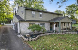 2965 UPPER RIDGE ROAD, PENNSBURG, PA 18073