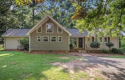 1281 Lawrence Road, Molena, GA 30258