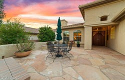 2501 E Bluejay Bluff Lane, Green Valley, AZ 85614