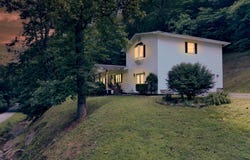 19 Magnolia Lane, Prestonsburg, KY 41653