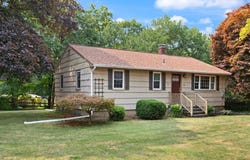 20 Raymond Avenue, Raynham, MA 02767