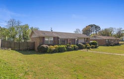 1602 Pinehurst Blvd, Sheffield, AL 35660