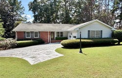 5 Plantation Circle, Carrollton, GA 30117