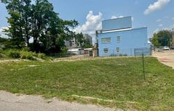 424 S Walnut Street, Bloomington, IN 47401