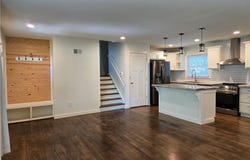 7636 Windsor Drive, Prairie Village, KS 66208