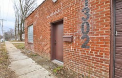 1302 E Blaine Street, Springfield, MO 65803