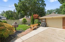 2476 Edgemont Street, Trenton, MI 48183