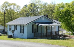 708 8th Street, Bridgeport, AL 35740