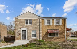 2556 E 97th Place, Chicago, IL 60617