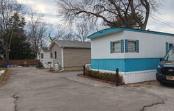 725 E Ave Ext, Riverhead, NY 11901