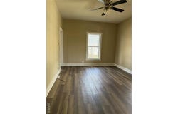 657 N Hawkins Avenue, Hannibal, MO 63401