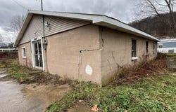 1752 Highway 219, Wallins, KY 40873