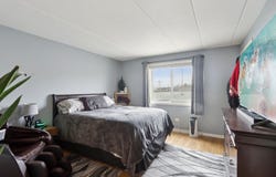 915 Graceland Avenue, Des Plaines, IL 60016