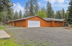16423 S Maple Rd, Spokane, WA 99224