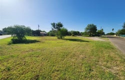 113 Flores Street, Sullivan City, TX 78595