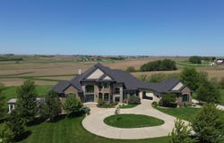 270 Olympic Avenue, Carroll, IA 51401
