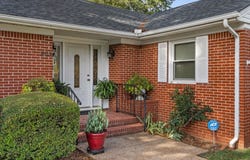 903 E 4th St, Tuscumbia, AL 35674