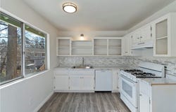 32142 Hunsaker Way, Running Springs, CA 92382