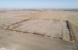 11001 590th St., Centerville, IA 52544