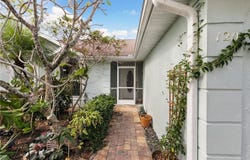 120 Sand Hill, MARCO ISLAND, FL 34145