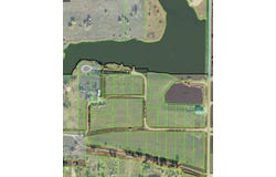 1103 Lakeview St, Leola, SD 57456