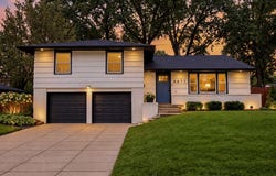 6411 W 77th Street, Prairie Village, KS 66204