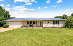 8886 Coffel Drive, Bremen, IN 46506