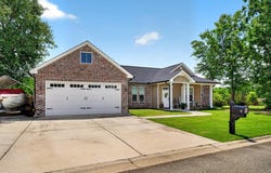 7027 CHINQUAPIN CT, Picayune, MS 39466