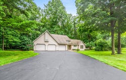 3081 BIG TIMBER Circle, SUAMICO, WI 54313