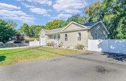 7 Henry Street, Centereach, NY 11720