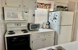 320 MEDALLION BOULEVARD, MADEIRA BEACH, FL 33708
