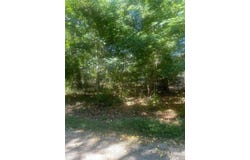 8 Shell Road, Hampton Bays, NY 11946