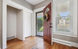 851 N Leroy Street, Fenton, MI 48430