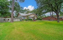 1422 E Bankhead Drive, Weatherford, TX 76086