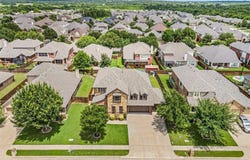 1021 Tara Drive, Burleson, TX 76028